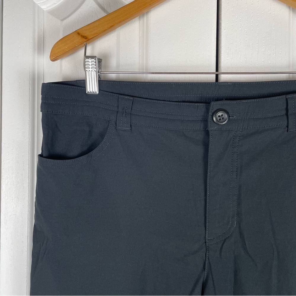NWOT Eddie Bauer Tech Capri Pants Women’s 12 Black Utility Outdoor Hiking Cinch - Picture 3 of 16